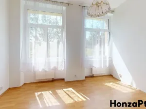 Pronájem bytu 2+1, Louny, Postoloprtská, 68 m2