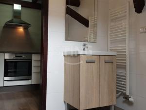 Pronájem bytu 1+kk, Žďár nad Sázavou, nám. Republiky, 40 m2