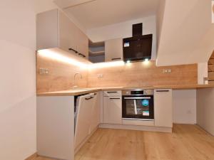 Prodej bytu 2+kk, Žacléř, Zámecká, 49 m2
