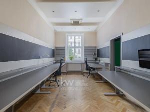 Pronájem kanceláře, Praha - Bubeneč, Jaselská, 250 m2
