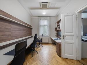 Pronájem kanceláře, Praha - Bubeneč, Jaselská, 250 m2
