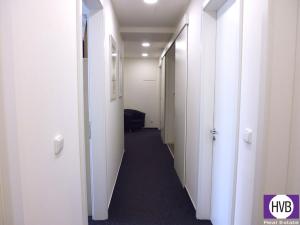 Pronájem kanceláře, Praha, Spálená, 170 m2