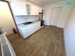 Prodej bytu 2+1, Velhartice, 62 m2