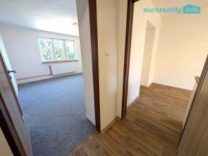 Prodej bytu 2+1, Velhartice, 62 m2