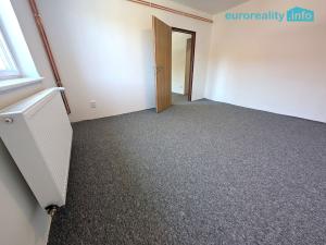 Prodej bytu 2+1, Velhartice, 62 m2