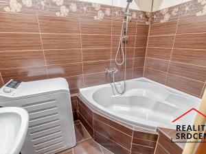 Prodej bytu 1+1, Frýdek-Místek, Lískovecká, 32 m2