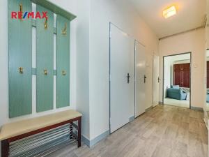 Prodej bytu 2+1, Jince, 59 m2