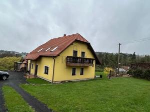 Prodej rodinného domu, Pila, 218 m2