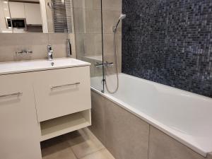 Pronájem bytu 2+1, Praha - Stodůlky, Mukařovského, 42 m2