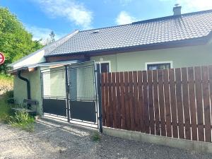 Prodej rodinného domu, Hlubočky, V Podlesí, 225 m2