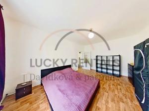 Pronájem bytu 1+1, Praha - Karlín, Sokolovská, 38 m2