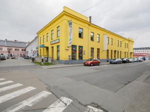 Pronájem obchodního prostoru, Šumperk, M. R. Štefánika, 52 m2