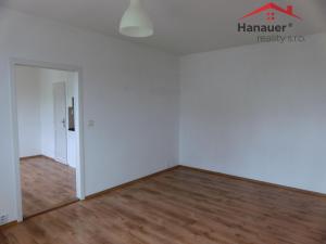 Pronájem bytu 1+1, Ústí nad Labem - Severní Terasa, Kmochova, 33 m2