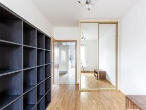 Pronájem bytu 2+1, Praha - Bubeneč, Jednořadá, 59 m2