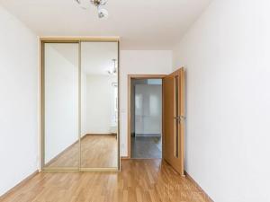 Pronájem bytu 2+1, Praha - Bubeneč, Jednořadá, 59 m2