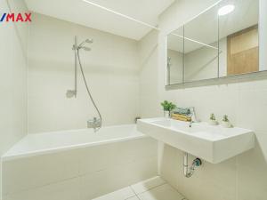 Prodej bytu 1+kk, Praha - Žižkov, Pitterova, 43 m2