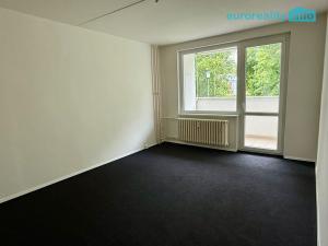 Prodej bytu 4+1, Toužim, Sídliště, 80 m2