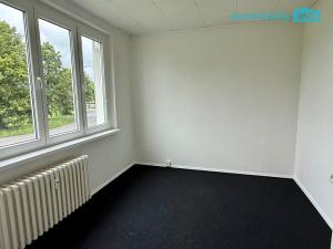 Prodej bytu 4+1, Toužim, Sídliště, 80 m2