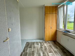 Prodej bytu 4+1, Toužim, Sídliště, 80 m2
