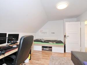 Prodej rodinného domu, Neratovice, V Hajnovkách, 159 m2