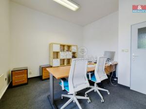 Pronájem kanceláře, Mariánské Lázně - Úšovice, U Mlékárny, 77 m2