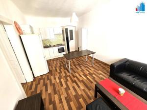 Pronájem bytu 2+kk, Plzeň - Jižní Předměstí, Vrchlického, 54 m2