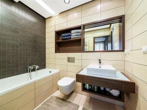 Pronájem rodinného domu, Praha, U kolonie, 250 m2