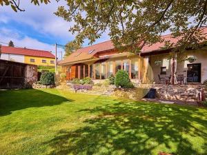 Prodej rodinného domu, Bušanovice, 300 m2