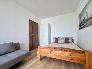 Prodej bytu 4+kk, Praha - Černý Most, Kpt. Stránského, 66 m2