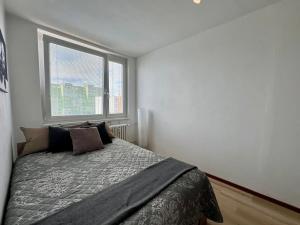 Prodej bytu 4+kk, Praha - Černý Most, Kpt. Stránského, 66 m2