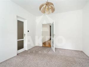 Pronájem bytu 3+1, Praha - Malešice, Nad úžlabinou, 70 m2