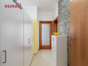 Pronájem bytu 2+kk, Praha - Zličín, Sazovická, 48 m2