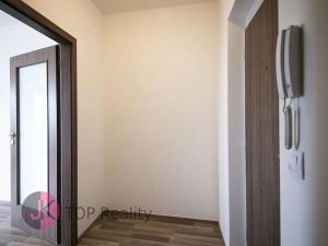 Pronájem bytu 1+kk, Praha - Uhříněves, Václava Trojana, 31 m2