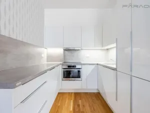 Prodej bytu 3+kk, Praha - Holešovice, U průhonu, 75 m2