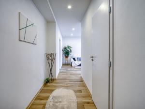 Pronájem bytu 2+kk, Chomutov, Grégrova, 49 m2