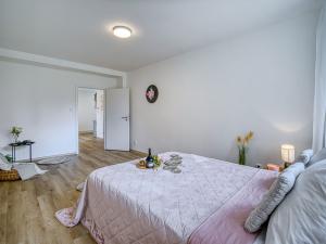 Pronájem bytu 2+kk, Chomutov, Grégrova, 49 m2