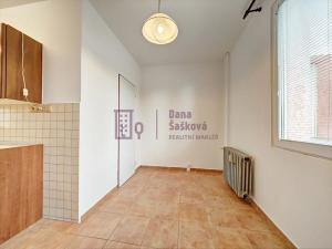 Pronájem bytu 3+1, Jindřichův Hradec, sídliště Vajgar, 78 m2