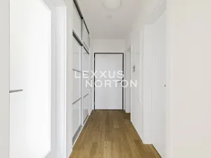 Pronájem bytu 2+kk, Praha - Holešovice, U průhonu, 51 m2