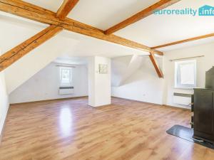 Prodej bytu 1+kk, Nejdek, Husova, 40 m2