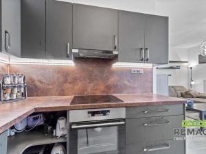 Pronájem bytu 2+kk, Uherské Hradiště, Jabloňová, 52 m2