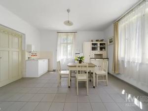 Prodej chalupy, Kočín, 150 m2