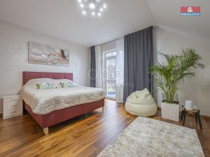 Prodej rodinného domu, Jirny - Nové Jirny, V Zahradách, 350 m2