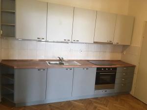 Pronájem bytu 3+kk, Praha - Bubeneč, Čs. armády, 81 m2