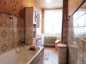 Prodej rodinného domu, Chvalšiny, 200 m2