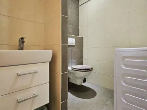 Pronájem bytu 3+1, Přelouč, náměstí 17. listopadu, 81 m2