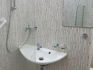 Prodej bytu 1+kk, Ústí nad Labem, Na Sklípku, 32 m2