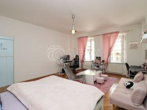 Pronájem bytu 4+1, Praha, Melantrichova, 94 m2