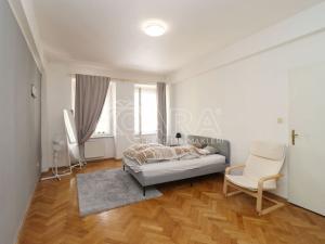 Pronájem bytu 4+1, Praha, Melantrichova, 94 m2