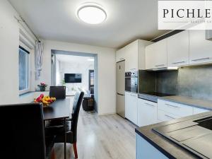 Prodej bytu 3+1, Bavoryně, 67 m2
