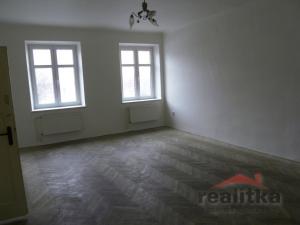 Pronájem bytu 1+1, Opava, Krnovská, 57 m2